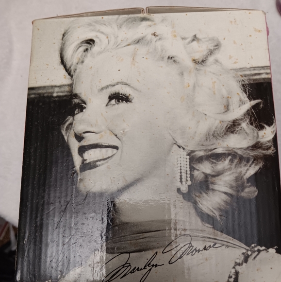 VTG. Marilyn Monroe Hi Ball Glass Set (4) - Picture 8 of 8